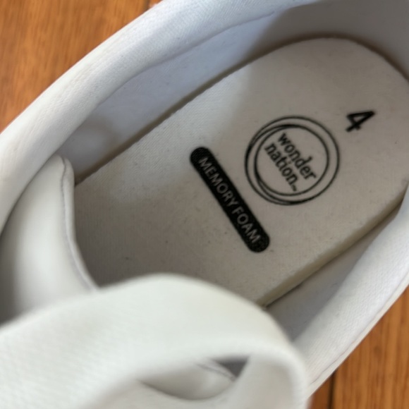 Platform Iridescent memory Foam Sneakers - Picture 4 of 4